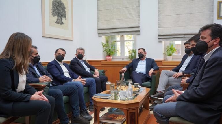 Ηράκλειο: Με περιφερειάρχη, συνεταιριστές και συνδικαλιστές συναντάται ο υπουργός Αγροτικής Ανάπτυξης Γ. Γεωργαντάς