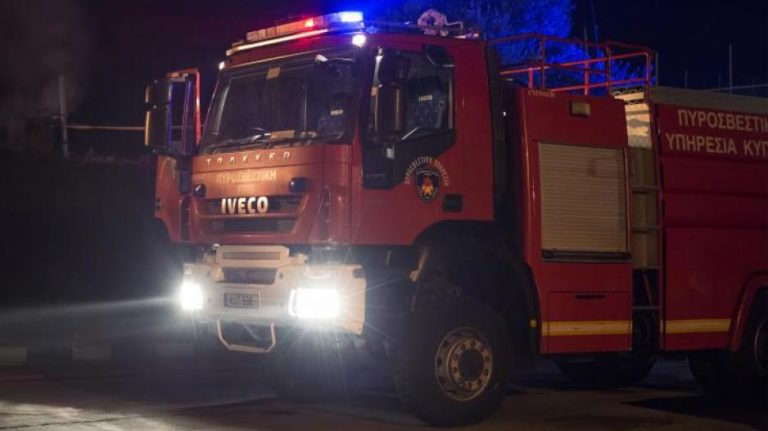 Φωτιά σε συνεργείο αυτοκινήτων στα Γιαννιτσά