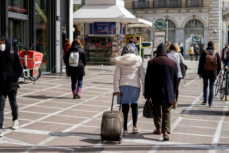 Θ. Πλεύρης: Μετά το Πάσχα χαλαρώνουν τα μέτρα – Τι θα γίνει με τους ανεμβολίαστους και 4η δόση