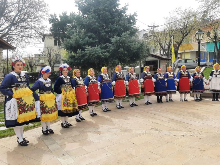 Οι Λαζαρίνες της Κοζάνης υμνούν την Ανάσταση μέσα από την αναγέννηση της φύσης (video)