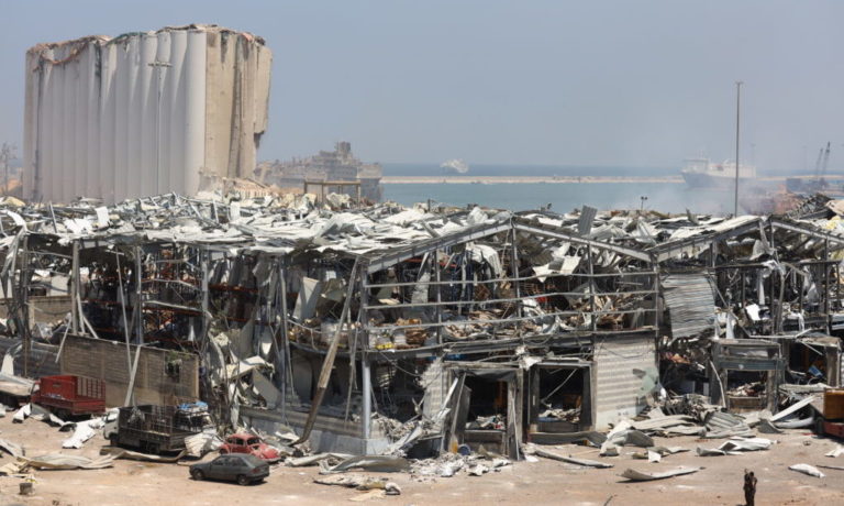 Εντολή για καταστροφή των σιλό στο λιμάνι της Βηρυτού
