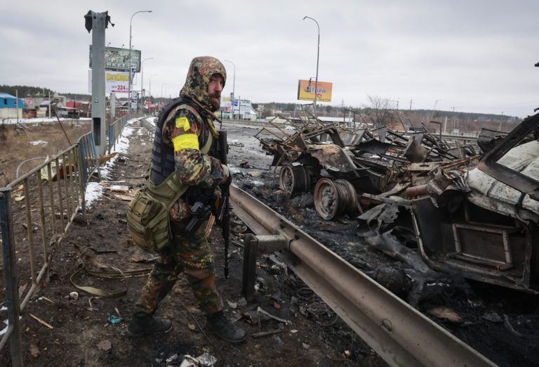 Σαρλ Μισέλ: Σοκαρισμένος από τις «εικόνες θηριωδιών» του ρωσικού στρατού στη Μπούκα