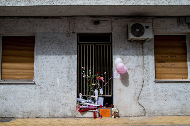 Θάνατοι δυο μικρότερων παιδιών στην Πάτρα – Υπό άκρα μυστικότητα καταθέσεις στο τμήμα δίωξης ανθρωποκτονιών