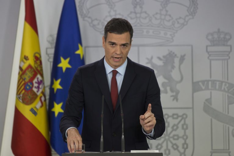 Ισπανία – Δημοσκόπηση CIS : Μπροστά οι Σοσιαλιστές, όμως μειώνεται 3 μονάδες η διαφορά τους με το Λαϊκό Κόμμα
