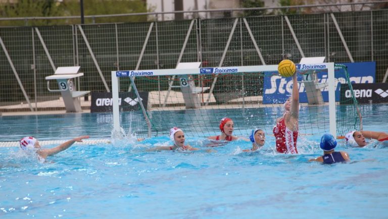 Γλυφάδα και Ολυμπιακός στον τελικό του final-4 πόλο γυναικών την Κυριακή 17/4