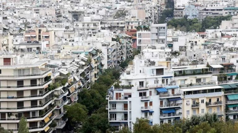 Μεταβιβάσεις ακινήτων: «Παγώνουν» για ένα μήνα λόγω αποχής των συμβολαιογράφων – Ποια είναι τα αιτήματά τους