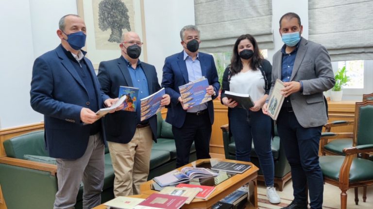 Νέα αποστολή 3.000 βιβλίων σε σχολεία, φορείς πολιτισμού, βιβλιοθήκες από την Περιφέρεια Κρήτης