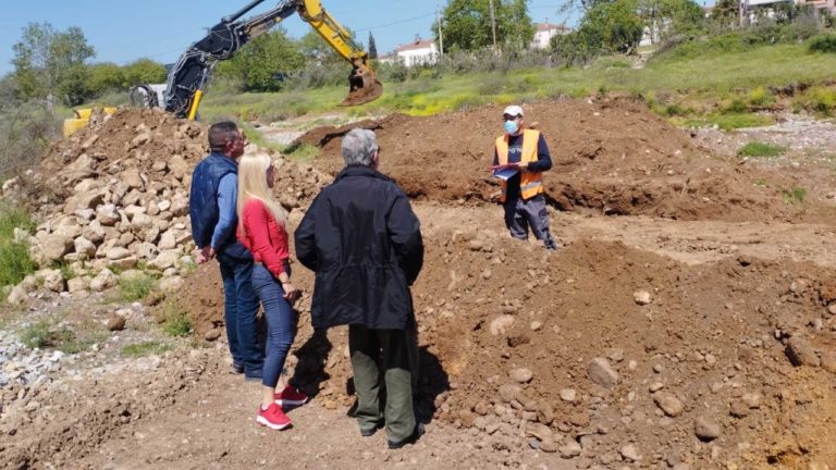 Αυτοψία στα έργα ενίσχυσης του χειμάρρου Ξηριά στον Αλμυρό