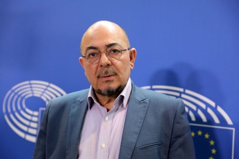 Ν. Κιζιλγιουρέκ (Τουρκοκύπριος ευρωβουλευτής) στο Πρώτο: Ο Λένιν θα έλεγε στον Πούτιν ότι είναι ένας μεγάλος Ρώσος σοβινιστής – Δεν έχει καθαρή θέση η Αριστερά (audio)