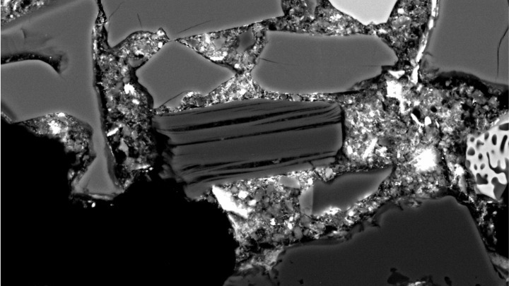 Έλληνας επιστήμονας ηγήθηκε διεθνούς ομάδας που ανακάλυψε ένυδρα ορυκτά σε ιστορικό μετεωρίτη