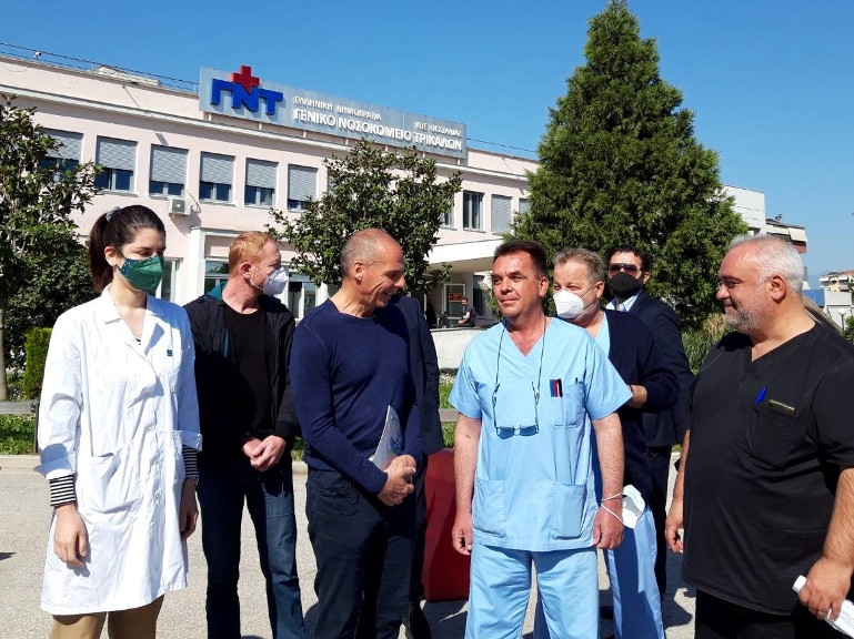 Τρίκαλα: Συναντήσεις του Γ. Βαρουφάκη με φορείς και οργανώσεις