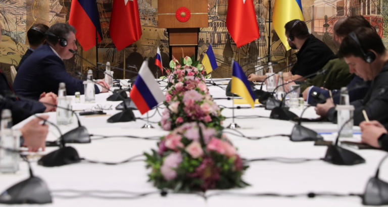 Ουκρανός διαπραγματευτής: Προσχέδιο ειρήνευσης επιτρέπει συνάντηση Πούτιν -Ζελένσκι