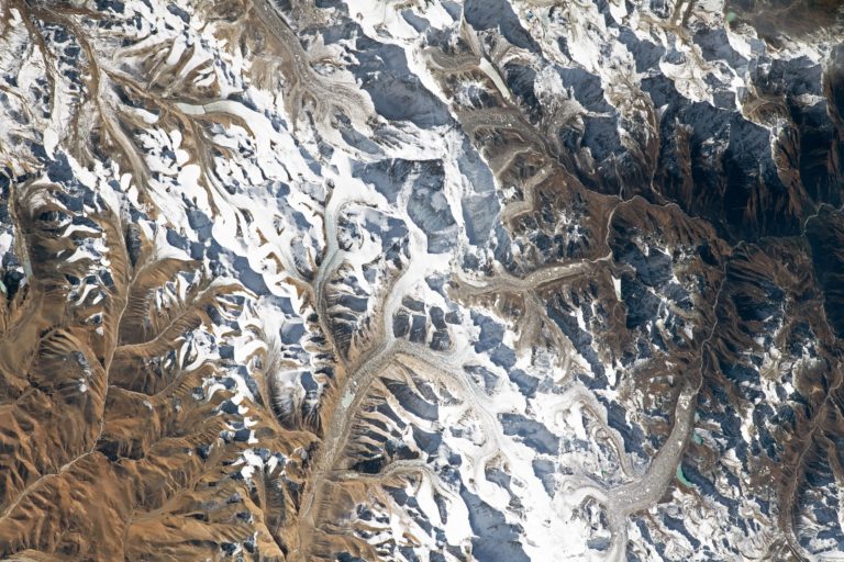 NASA: Μοναδική φωτογραφία του Έβερεστ απο το διάστημα