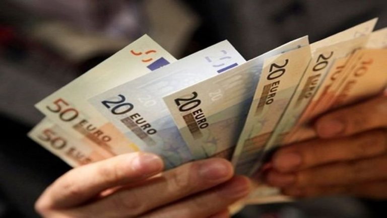 Tη Μεγάλη Τετάρτη το επίδομα των 200 ευρώ – Ποιοι οι δικαιούχοι