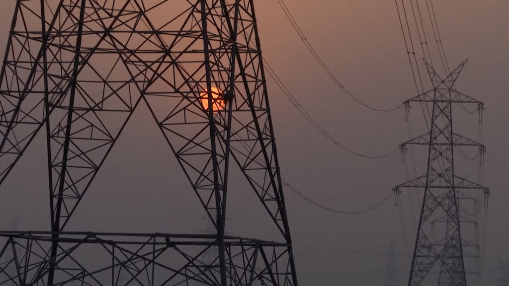 Ινδία: Πρωτοφανές κύμα καύσωνα και διακοπές ρεύματος ενώ τα αποθέματα άνθρακα εξαντλούνται  (video)