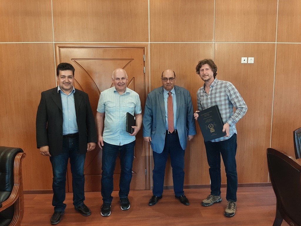 Δωρεά ηλεκτρονικών υπολογιστών στα σχολεία της Δυτικής Λέσβου