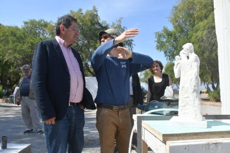 Ξεκίνησε το διεθνές συμπόσιο γλυπτικής «1922-2022, Πρόσφυγες» στην «Ιχθυόσκαλα» Πατρών