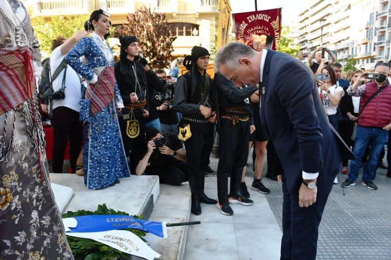 Στ. Καλαφάτης: «Τιμούμε σήμερα τους Τραντέλληνες που χάθηκαν κι αυτούς που υπέφεραν, αλλά ποτέ δεν γονάτισαν»