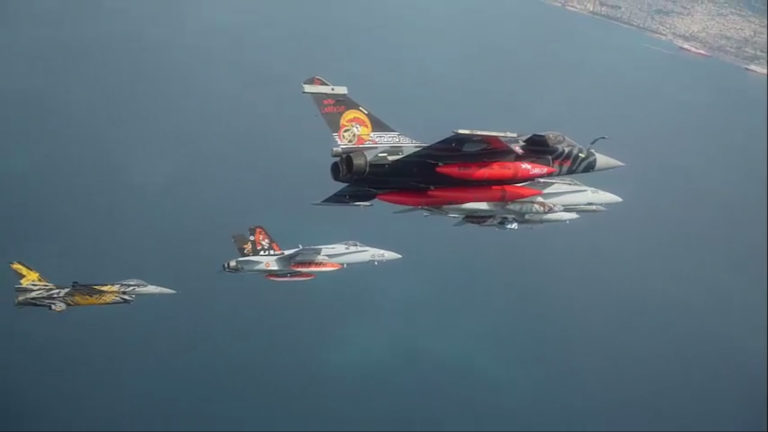 Άσκηση Tiger Meet 2022 : Μαχητικά αεροσκάφη σε σχηματισμό πέταξαν πάνω από την Ακρόπολη (video)