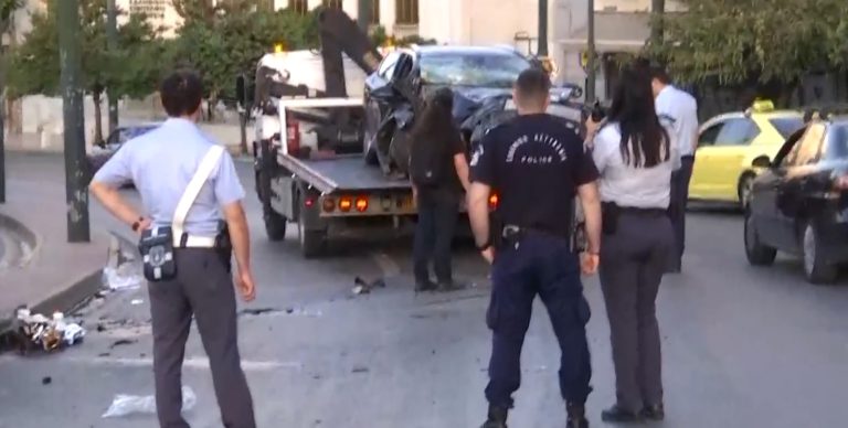 Λ. Αμαλίας: Σοβαρό τροχαίο με τρεις τραυματίες
