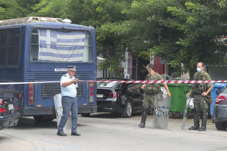 ΕΛ. ΑΣ: Συλλήψεις για ναρκωτικά και παρεμπόριο στο κέντρο της Αθήνας