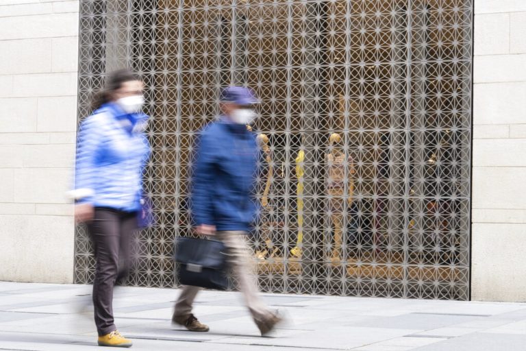 Αυστρία: Η κυβέρνηση θα αναστείλει την υποχρεωτική χρήση μάσκας για τρεις μήνες