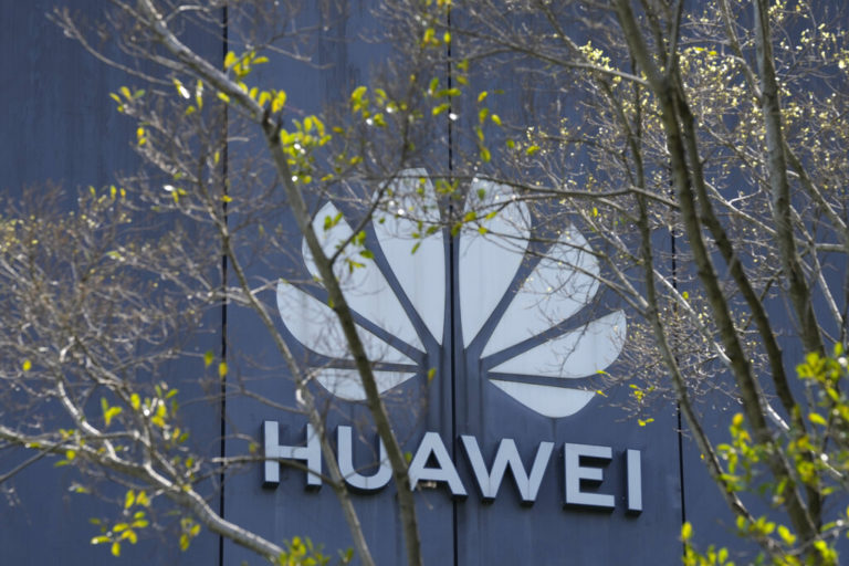 O Καναδάς απαγορεύει στην κινεζική Huawei την πρόσβαση στα δίκτυα 5G