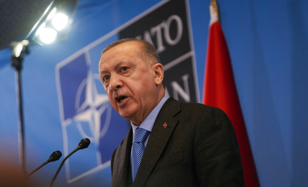 Ταγίπ Ερντογάν: Χρησιμοποιούν το ΝΑΤΟ εναντίον μας – Η Σουηδία έχει γίνει ξενώνας για το PKK