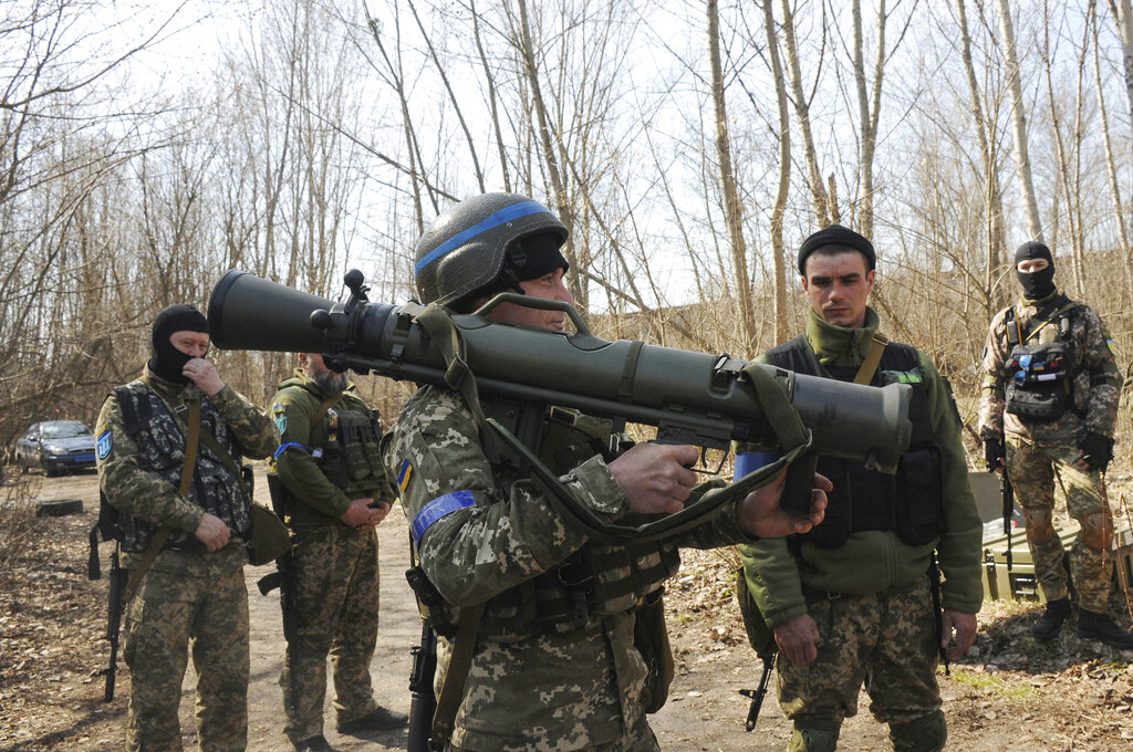 Ιταλία: Η Κοινοβουλευτική Επιτροπή Ασφάλειας ενέκρινε την τρίτη αποστολή όπλων στην Ουκρανία – Μυστικότητα με την λίστα των όπλων
