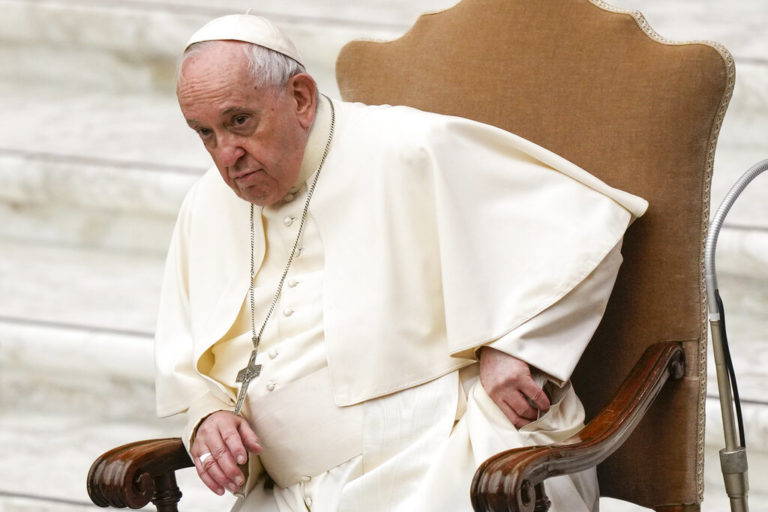 Πάπας Φραγκίσκος στην Corriere della Sera: Ίσως το «γάβγισμα» του ΝΑΤΟ να διευκόλυνε τον θυμό του Πούτιν