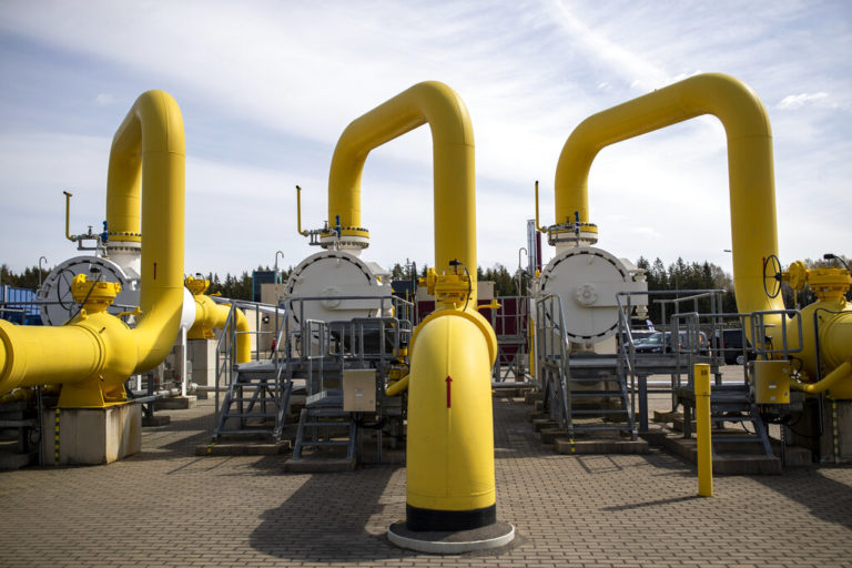 Η ολλανδική GasTerra λέει ότι η Gazprom διακόπτει από την Τρίτη τις προμήθειες φυσικού αερίου