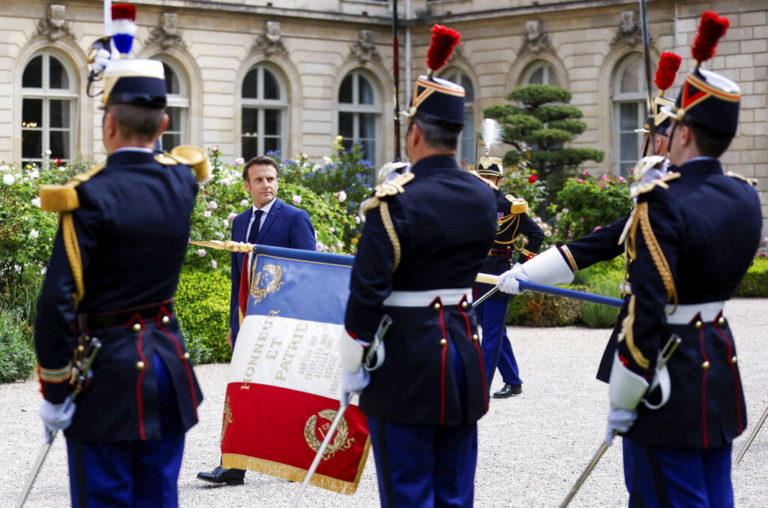 Ο Μακρόν και επισήμως πρόεδρος της Γαλλίας για άλλα πέντε χρόνια