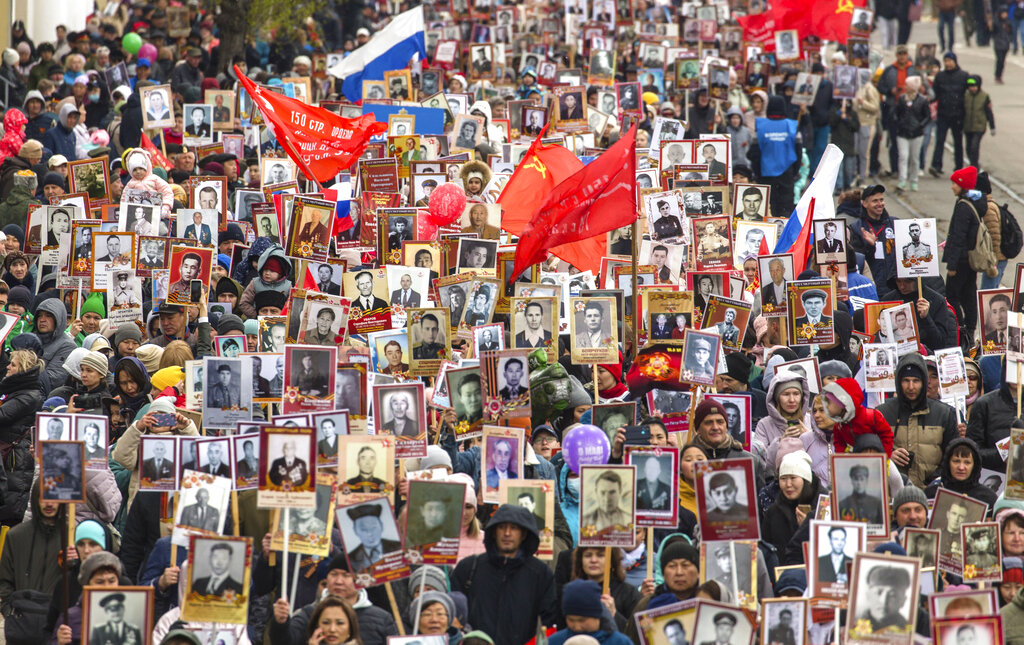 Επέτειος 9ης Μαΐου: Μηνύματα για «υπεράσπιση της πατρίδας» και επίδειξη ισχύος στην Κόκκινη Πλατεία