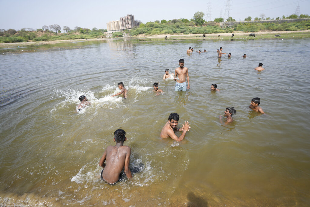 Ινδία: Ακραίος καύσωνας με 49,2 °C στο Δελχί – Ο πέμπτος μέσα σε δύο μήνες