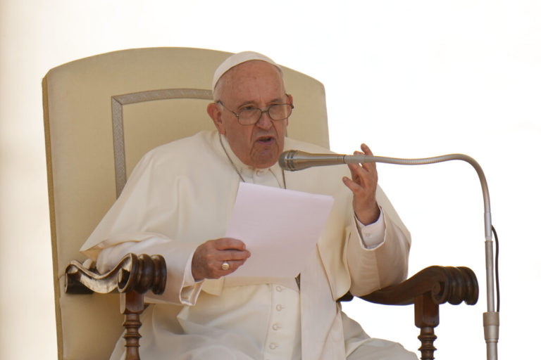 Ο Πάπας Φραγκίσκος κατά της άμβλωσης: Η ζωή είναι δώρο του Θεού