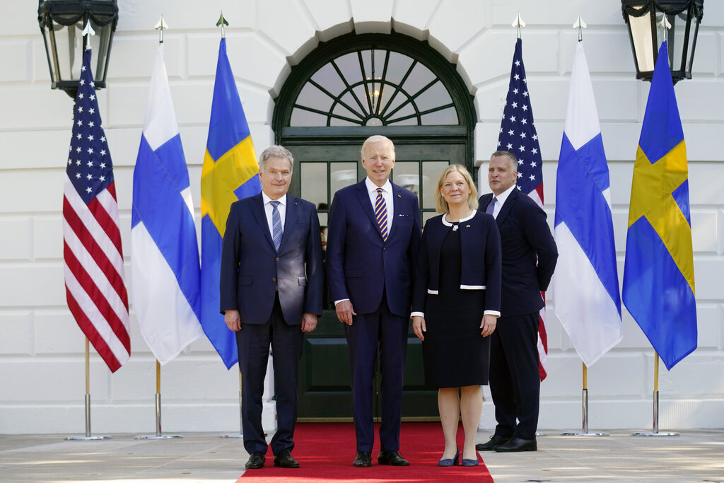 Μήνυμα Μπάιντεν υπέρ της άμεσης ένταξης Φινλανδίας και Σουηδίας στο ΝΑΤΟ – Το σκληρό παζάρι της Τουρκίας