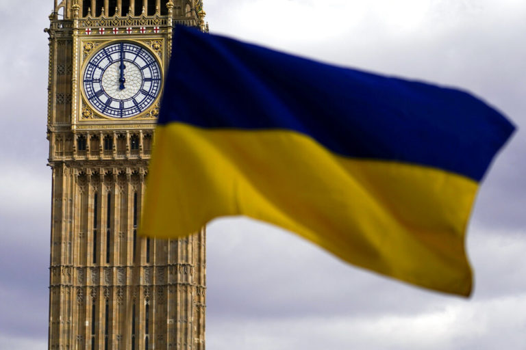 Έρευνα: Στην πρώτη θέση η Βρετανία στην υποστήριξη της Ουκρανίας