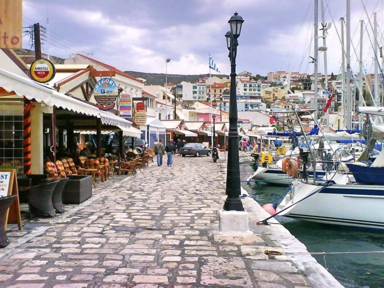 Times: Σάμος, Ικαρία και Λέσβος στα 25 καλύτερα ελληνικά νησιά για διακοπές