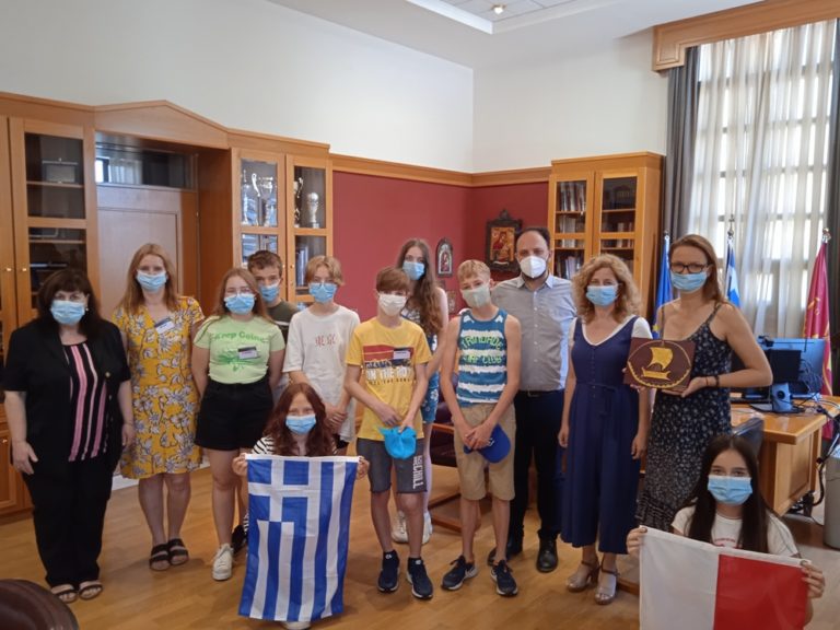 Θεσσαλονίκη: Επίσκεψη Πολωνών μαθητών δημοτικού στον δήμαρχο Καλαμαριάς