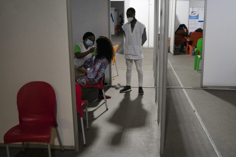 Ακτή Ελεφαντοστού: Επιδημία δάγκειου πυρετού πλήττει από τον Μάρτιο τη χώρα