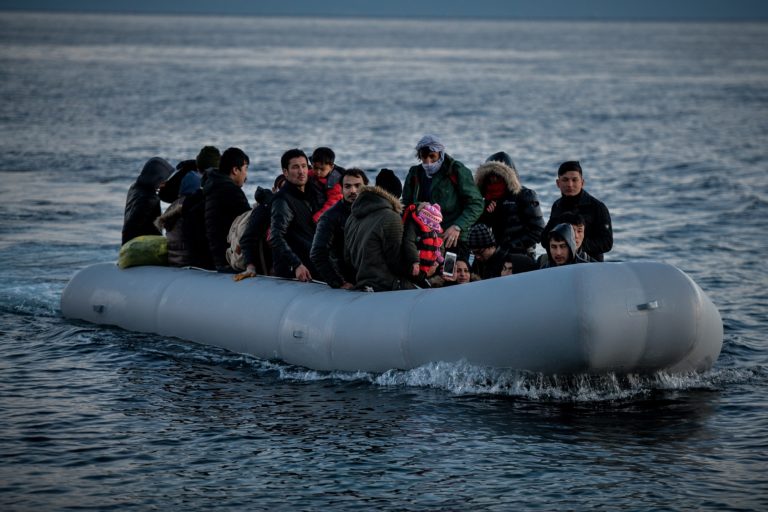 «Έξαρση» μεταναστευτικών ροών: Τι λένε στην ΕΡΤ ο εκπρόσωπος του Λιμενικού και ο πρόεδρος Συνοριοφυλάκων Έβρου