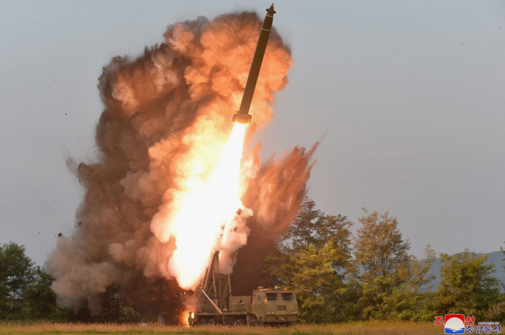 Ν.Κορέα: Καταγγελία για εκτόξευση βαλλιστικού  διηπειρωτικού πυραύλου από τη Β. Κορέα