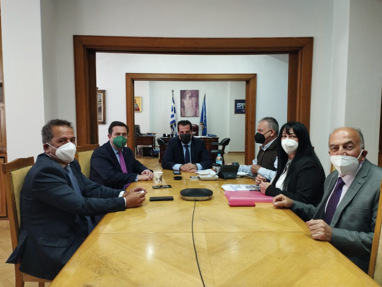 Σύσκεψη στο υπουργείο Υγείας για τα θέματα υγείας της Χίου Σύσκεψη στο υπουργείο Υγείας για τα θέματα υγείας της Χίου