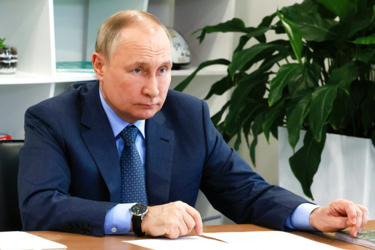 Πούτιν: Αδύνατο για μερικές ευρωπαϊκές χώρες να απεξαρτηθούν πλήρως από το ρωσικό πετρέλαιο