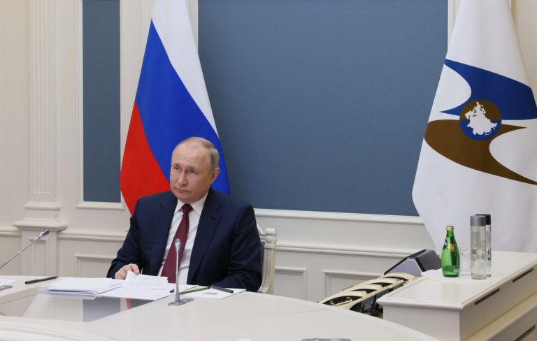 Πούτιν: Η Δύση δεν θα καταφέρει να αποκόψει τη Ρωσία από τις δυτικές τεχνολογίες