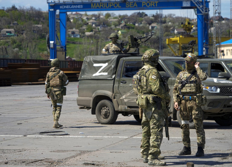 Ευρείας κλίμακας επιχείρηση στο Αζοφστάλ – Βομβαρδισμοί στην ανατολική Ουκρανία