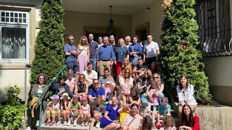 Επίσκεψη στην Ελληνική Πρεσβεία στην Ελβετία από το ελληνικό σχολείο της Λωζάννης