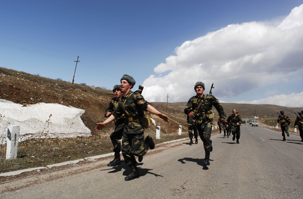 Οι αυτονομιστές του Ναγκόρνο Καραμπάχ πιέζουν τη Ρωσία να ανοίξει τον διάδρομο προς την Αρμενία