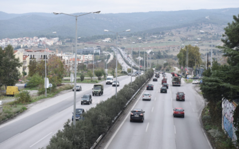 Θεσσαλονίκη: Διακοπή κυκλοφορίας στην περιφερειακή οδό για ασφαλτόστρωση