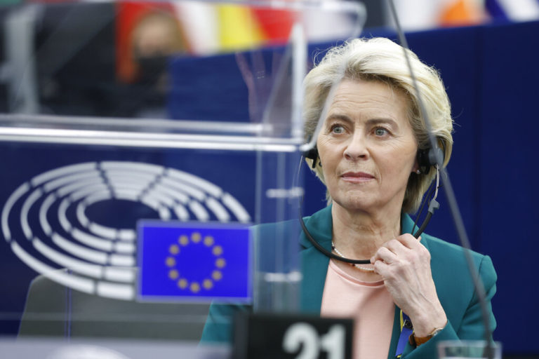 ΕΕ: Στην Ουγγαρία μεταβαίνει σήμερα η Ούρσουλα φον ντερ Λάιεν – Συνάντηση με τον Β. Όρμπαν
